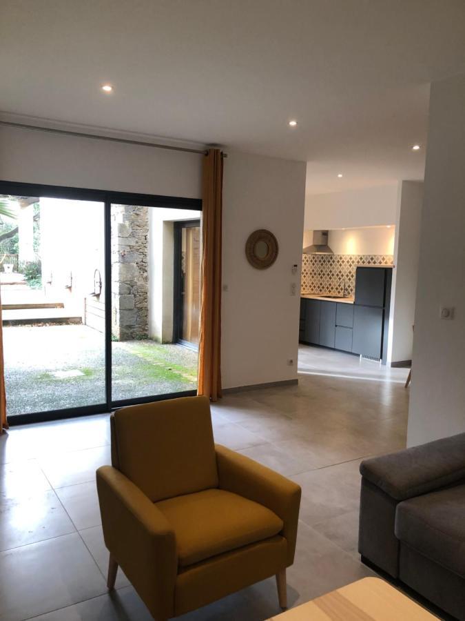Domaine Du Fresquel Apartment Pezens Bagian luar foto