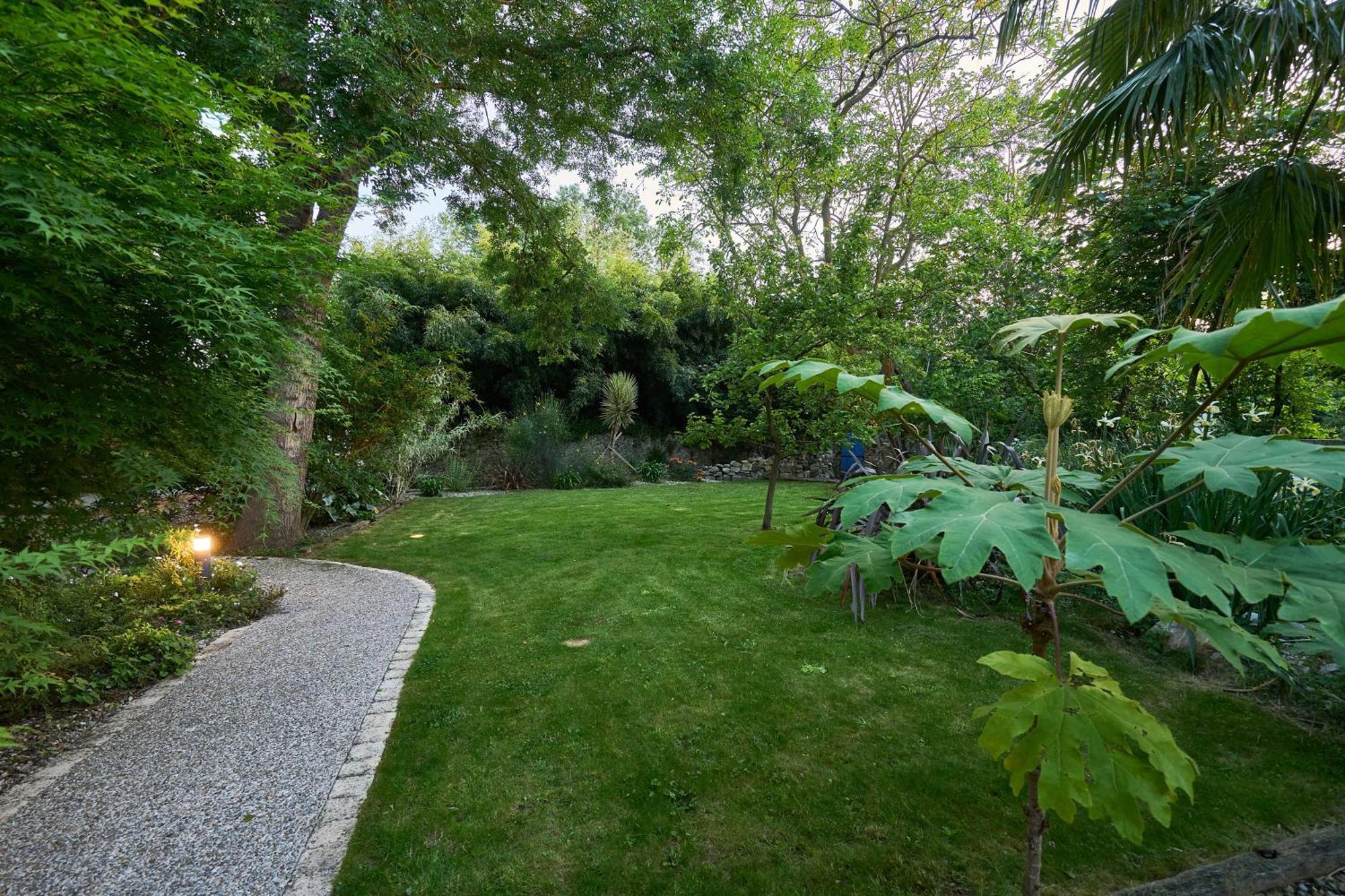Domaine Du Fresquel Apartment Pezens Bagian luar foto